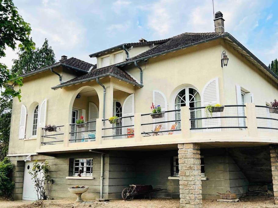 De La Petite Fourmy Holiday home Saint-Sulpice-les-Feuilles